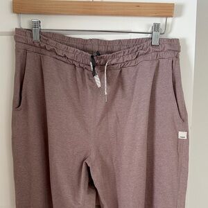 Vuori Performance Jogger Pants in Dusty Mauve